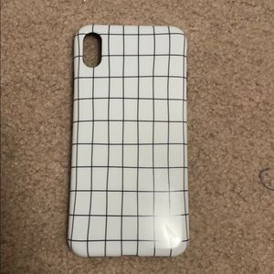 Casely iPhone XS Max (White & Black Stripes)